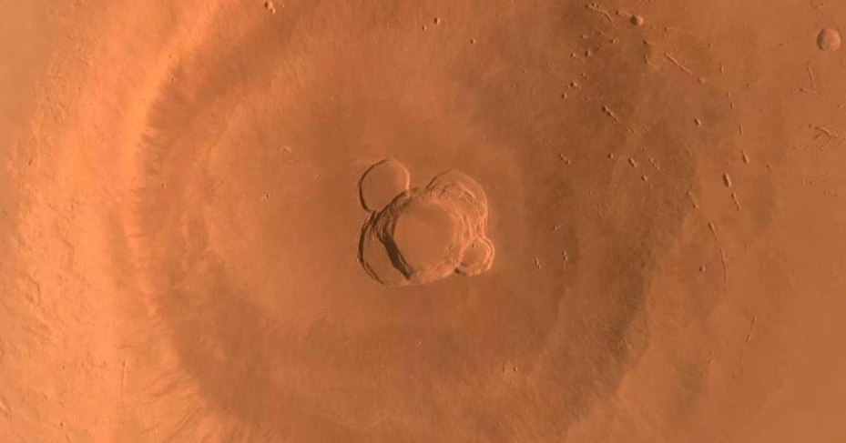 El volcán gigante Ascraeus Mons de&nbsp;Marte