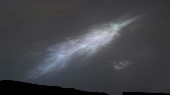Nube iridiscente fotografiada por Curiosity en Marte en enero de 2023