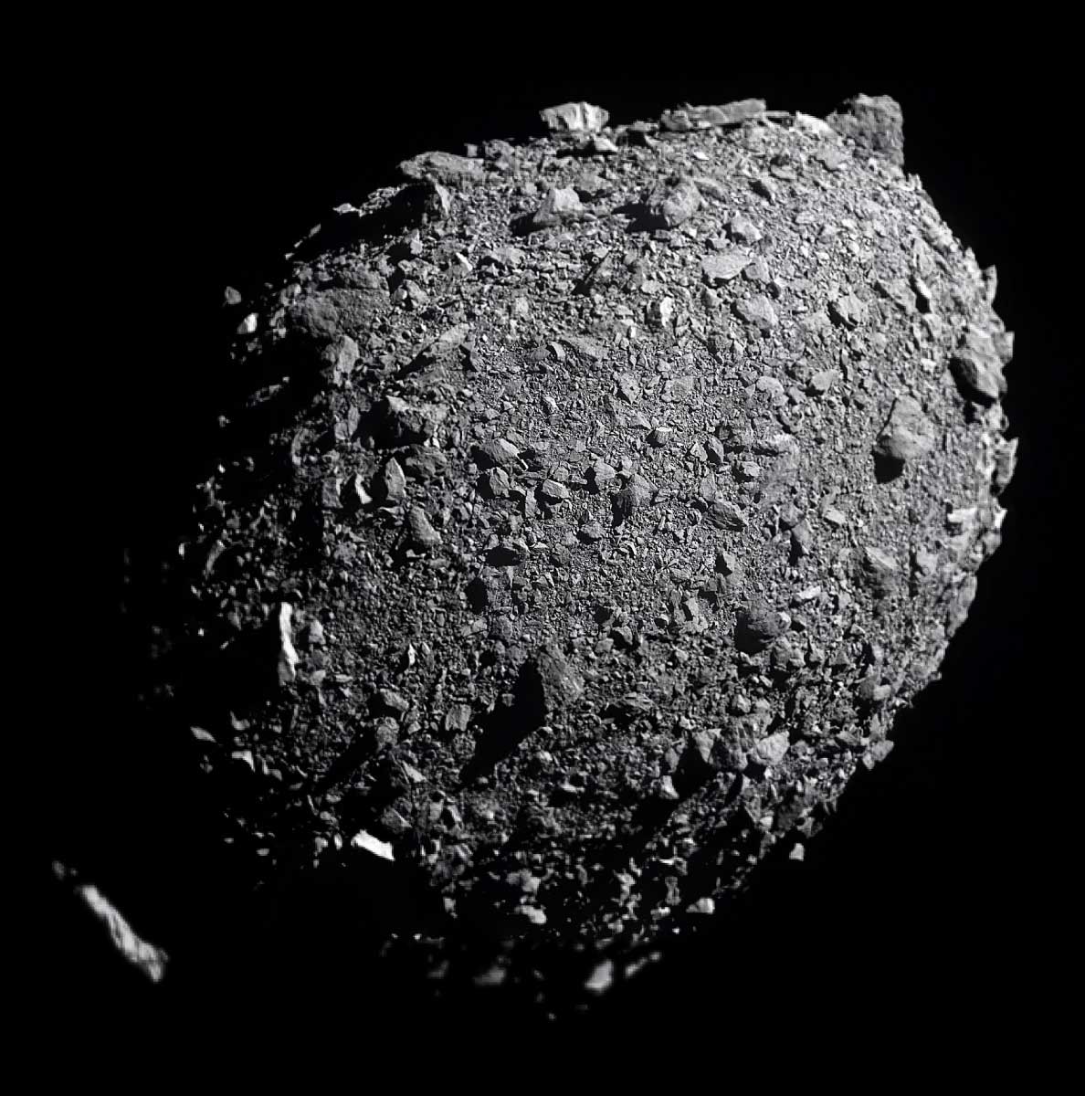 Asteroide Dimorfo fotografiado por la misión DART en los instantes previos al impacto.