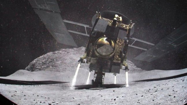 Recreación de la sonda Hayabusa durante una maniobra de contacto breve con la superficie del asteroide 25143 Itokawa para la toma de muestras en microgravedad